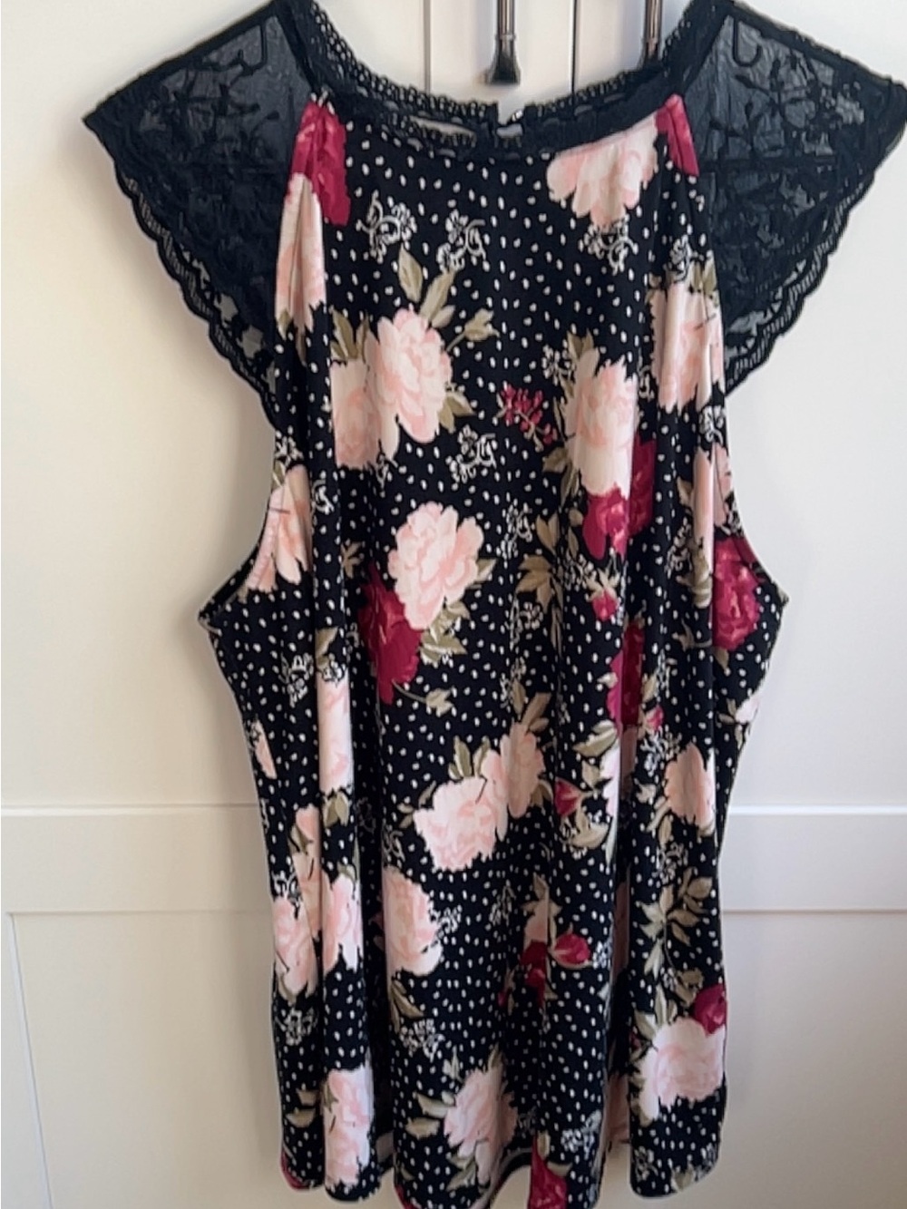torrid Black Lace-Trim Floral Tank